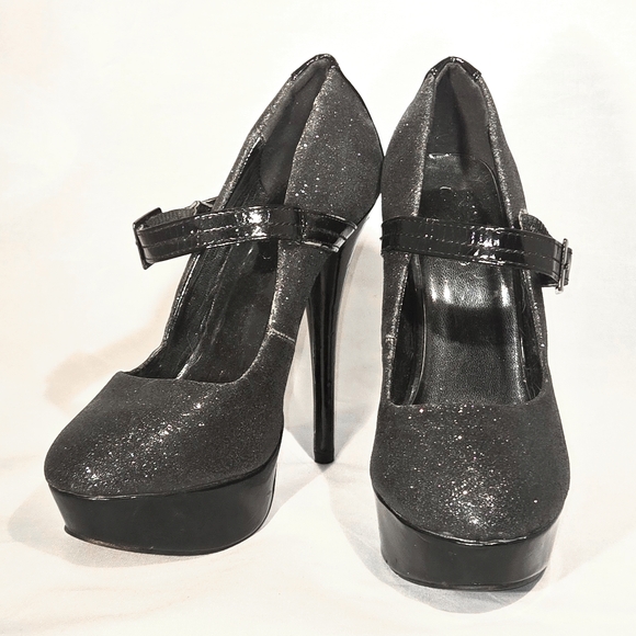 Elegant Black Glitter Heels - Picture 1 of 4